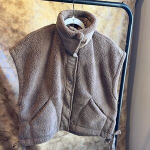 Love Tree Brown Sherpa Vest